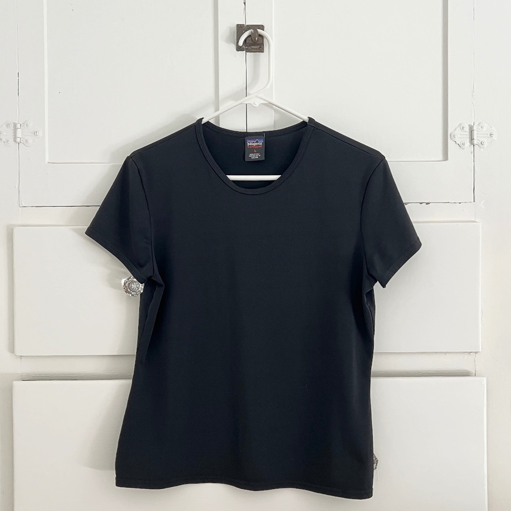 Patagonia Women's Capilene Cool Trail Tee in Black Size Large